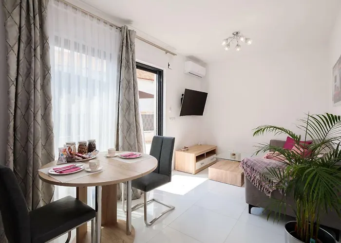 Flawless 特罗吉尔